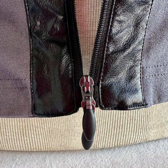 Womens Cardigan Size Medium Gray Shacket Professional Structured NWT - Picture 6 of 8